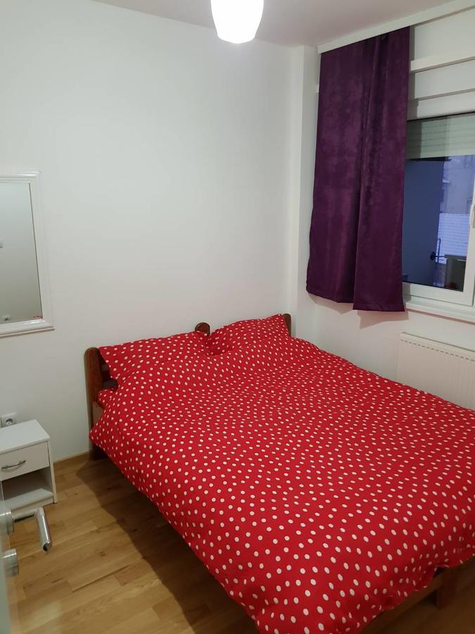 Modern Apartment บันยาลูกา ภายนอก รูปภาพ